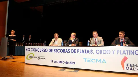 Numerosos Ayuntamientos y entidades tanto p&uacute;blicas como privadas vieron reconocida su labor a favor el medioambiente con los Premios Escobas