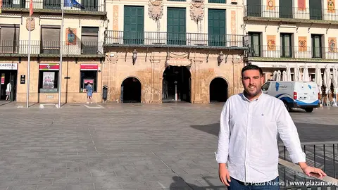 El concejal de juventud Mart&iacute;n L&oacute;pez Villacast&iacute;n