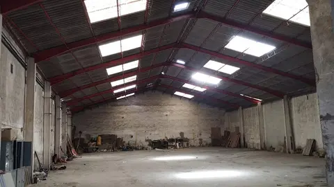 Bu&ntilde;uel compra la nave de la antigua cooperativa y da el primer paso para su futuro centro sociocultural y multiusos