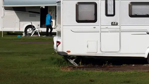 autocaravana caravana camping &aacute;rea de pernocta