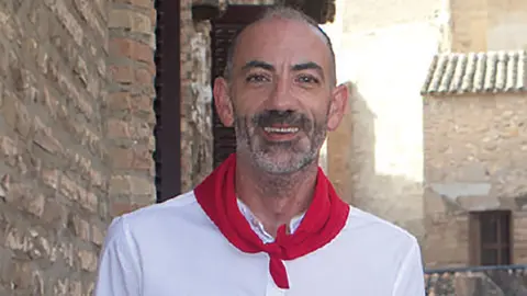 Gorka Garc&iacute;a Izal, con el pa&ntilde;uelico de fiestas