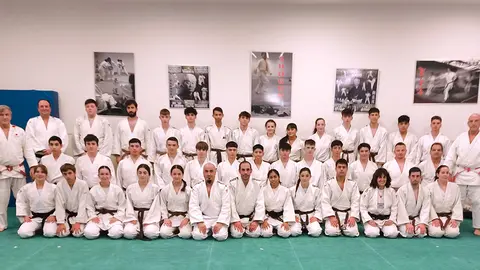 Curso de formaci&oacute;n de primer a cuarto dan