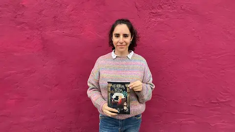 &lsquo;Memorias de una reina olvidada&rsquo; es la tercera novela que publica la tudelana Itziar P&eacute;rez Vallesp&iacute;n