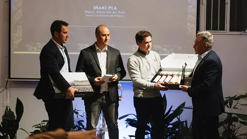 Entrega nombramiento de Padrinos