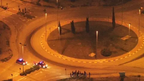 Imagen del control policial en las inmediaciones