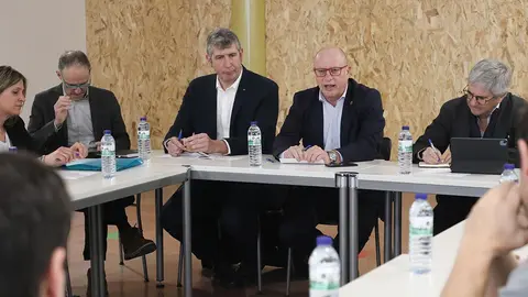 El consejero de Educaci&oacute;n, Carlos Gimeno, reunido con los ayuntamientos y apymas del Valle de Queiles