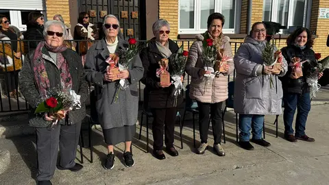El colegio La Anunciata de Tudela celebr&oacute; su 70&ordm; aniversario con un homenaje a las Hermanas dominicas