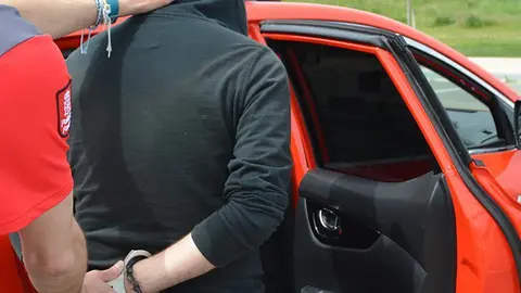 Polic&iacute;a Foral detenci&oacute;n 2
