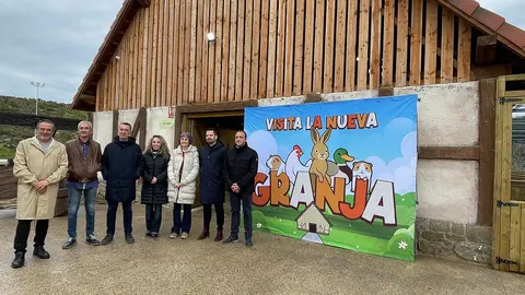 La consejera Esnaola participa en el acto de apertura de la temporada en Sendaviva