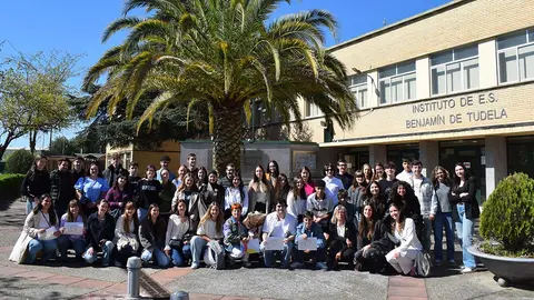 Entrega de diplomas de la 10&ordf; promoci&oacute;n Bachibac en el IES Benjam&iacute;n de Tudela