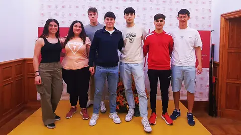 Asociaci&oacute;n Juvenil de Fitero vertical