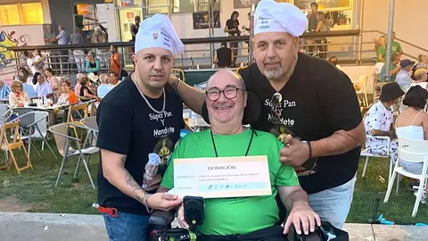 Alfonso Baigorri y Javier Sim&oacute;n junto a &Aacute;ngel &Aacute;lava