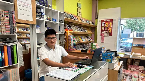Librer&iacute;a El Cole