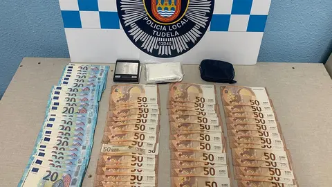 Un monedero con 3.040 euros y speed en una bolsa terminan con una detenci&oacute;n en Tudela