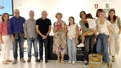 Teresa L&aacute;zaro Navascu&eacute;s, Premio Una Vida en Bici 2025 1