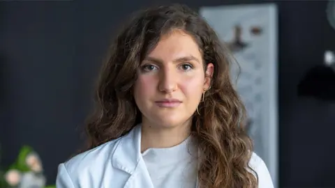La tudelana Iranzu Ollo Mart&iacute;nez se gradu&oacute; en Fisioterapia por la Universidad P&uacute;blica de Navarra (UPNA)