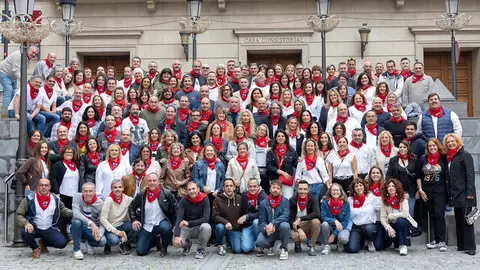 Los Quintos del 75 de Tudela celebraron su gran reencuentro con una jornada llena de recuerdos