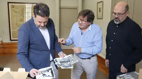 Plaza Nueva dona m&aacute;s de 30.000 fotograf&iacute;as al Archivo Municipal de Tudela 3