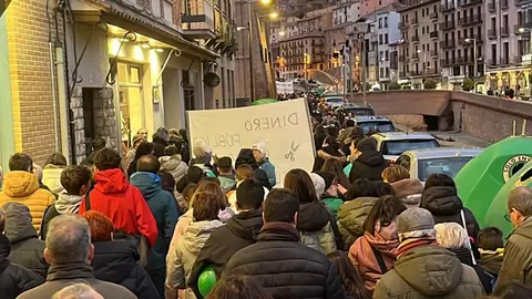 Tarazona sali&oacute; a la calle por la educaci&oacute;n p&uacute;blica 2