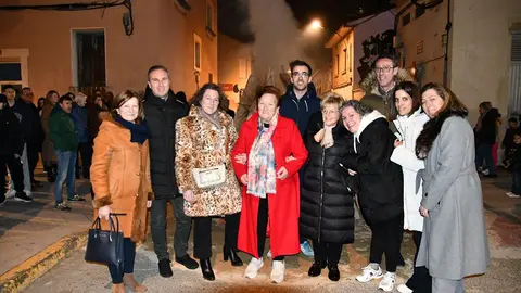 Virgen de la Paz Cintru&eacute;nigo 2026 Encendido hoguera 1