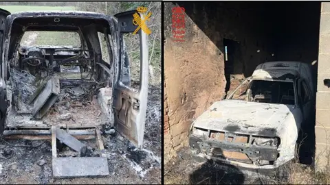 Detalle de los veh&iacute;culos calcinados tras provocar su incendio.