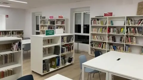 Biblioteca P&uacute;blica de Fusti&ntilde;ana