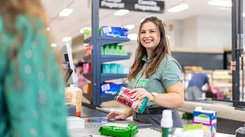 Archivo - Mercadona ofrece m&aacute;s de 30 empleos estables para su nueva tienda en Tudela.
