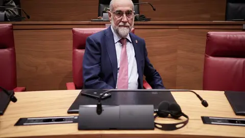 Archivo - El consejero de Salud del Gobierno de Navarra, Fernando Dom&iacute;nguez.