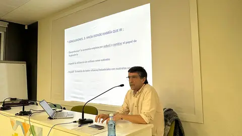 El ingeniero agr&oacute;nomo Jos&eacute; Ram&oacute;n Olarieta en Tudela