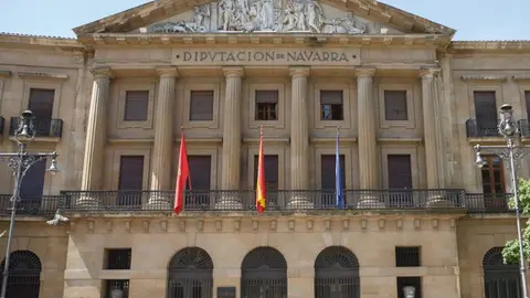 Archivo - El Gobierno de Navarra convoca 15 plazas para el puesto de trabajo de diplomado en Relaciones Laborales 