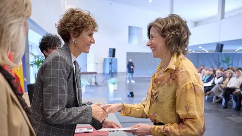 La presidenta de Navarra, Mar&iacute;a Chivite, participa en un acto de homenaje a los 753 trabajadores de la Administraci&oacute;n de la Comunidad foral de Navarra jubilados o fallecidos en 2025.