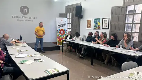Asistentes al curso de iniciaci&oacute;n al cultivo ecol&oacute;gico de hortalizas que acogi&oacute; la Biblioteca de Tudela el 18 de marzo