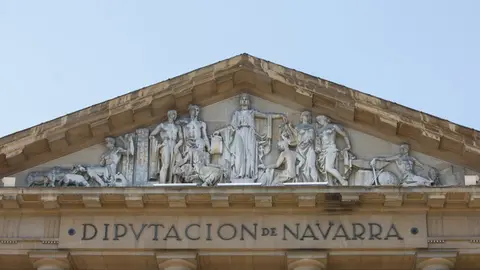 Archivo - Fachada del Palacio de Navarra.