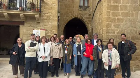 Expertos europeos debaten en Uncastillo el futuro del patrimonio cultural en ruinas en el medio rural.