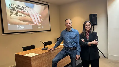 Fundaci&oacute;n-Caja-Navarra-y-Fundaci&oacute;n-&ldquo;la-Caixa&rdquo;,-en-el-marco-de-su-iniciativa-com&uacute;n-Innova-Navarra,-han-presentado-en-Tudela-un-estudio-sobre-la-socializaci&oacute;n-conjunta-entre-j&oacute;venes-de-Fitero,-Castej&oacute;n-y-Aoiz