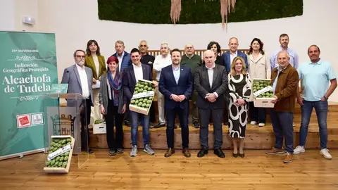 El consejero de Desarrollo Rural y Medio Ambiente, Jos&eacute; Mari Aierdi, participa en el 25 aniversario de la IGP Alcachofa de Tudela. I&Ntilde;IGO ALZUGARAY / GOBIERNO DE NAVARRA