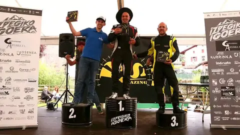 El piloto de Moncayo Motorsport, Luis Miguel Alonso, en el podium