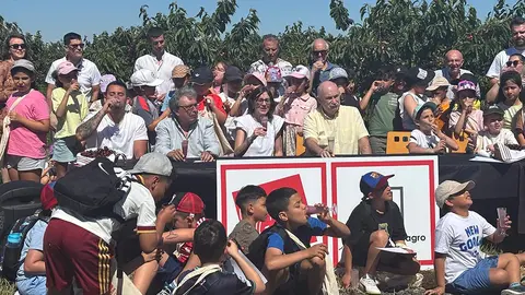 La marca colectiva Cereza de Milagro ha reivindicado el consumo de producto local en un acto celebrado en Milagro junto al consejero Jos&eacute; Mar&iacute;a Aierdi