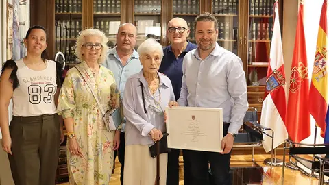 El Ayuntamiento de Tudela rindi&oacute; homenaje a Tejidos Castillo tras su cierre definitivo despu&eacute;s de 150 a&ntilde;os de actividad
