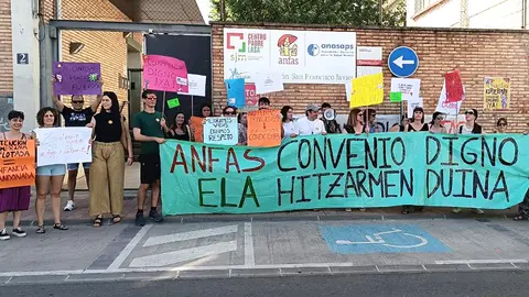 La plantilla de ANFAS convoc&oacute; jornadas de huelga para reclamar un convenio digno y denunciar la situaci&oacute;n de precariedad laboral 