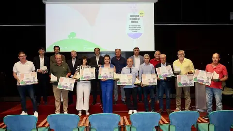Entregados los premios a los ganadores del 'Concurso de Vinos de La Rioja' de Fundaci&oacute;n Caja Rioja y CaixaBank