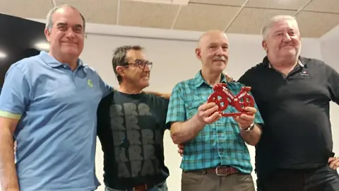 Jes&uacute;s Sukuntza recibi&oacute; el Premio Sostenibles
