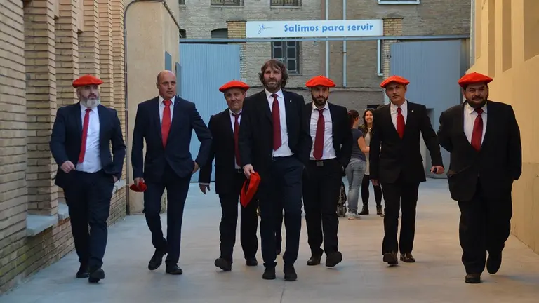 P&eacute;rez de Obanos (2&ordm; por la izquierda), acompa&ntilde;ado de otros integrantes de los Gaiteros de Tudela