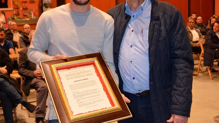 Presentaci&oacute;n del Villa de Cabanillas y Premio para Roberto Torres 6