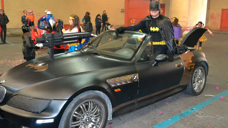 Batman-y-su-Batmovil