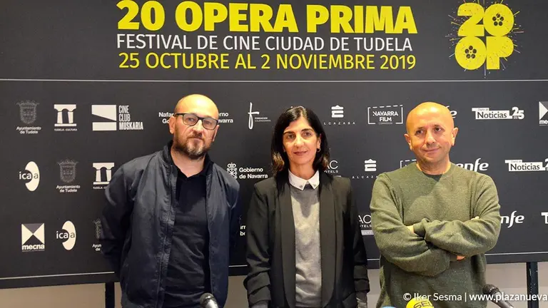 Julio Mazarico, Merche A&ntilde;&oacute;n y Luis Alegre en la presentaci&oacute;n de la XX Edici&oacute;n del festival Opera Prima de Tudela