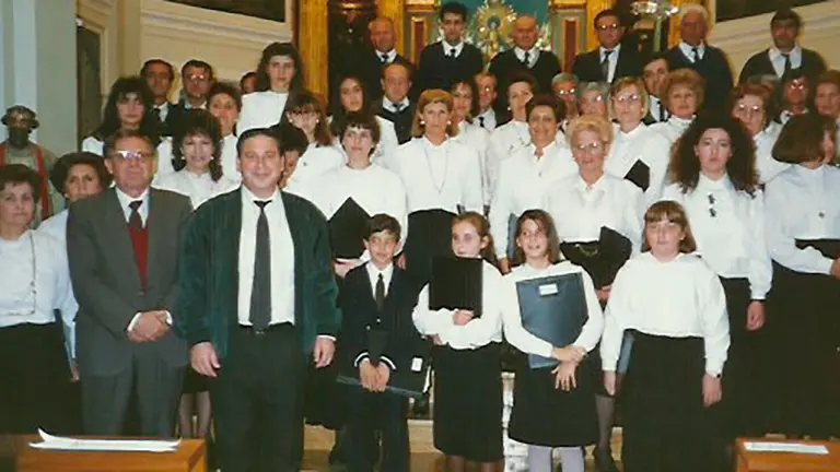 La Coral de Murchante durante el concierto del D&iacute;a de Navarra en 1990