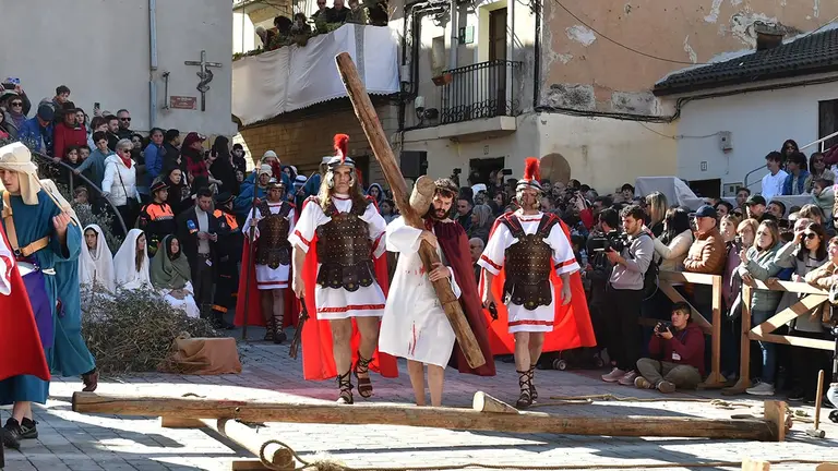 V&iacute;a Crucis 2025 en Andosilla 9