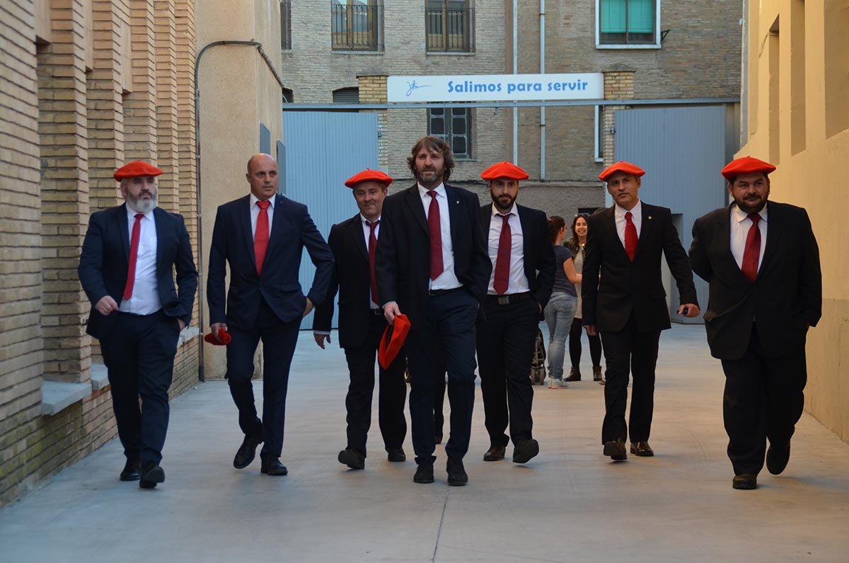 Pérez de Obanos (2º por la izquierda), acompañado de otros integrantes de los Gaiteros de Tudela