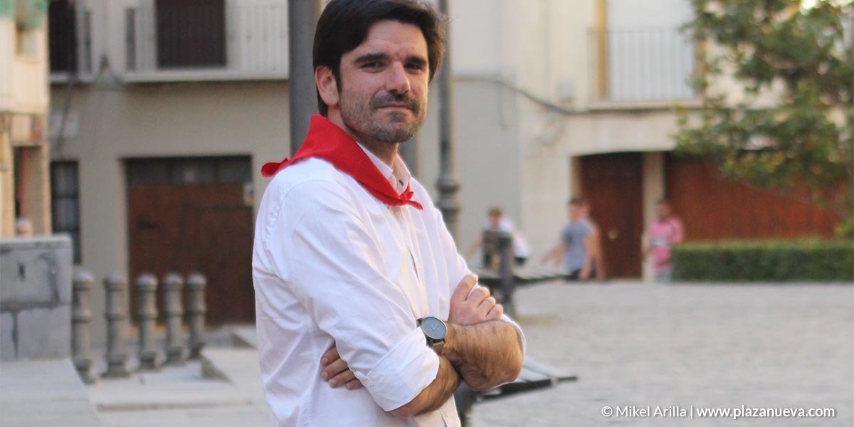 El alcalde, en la plaza Vieja de Tudela